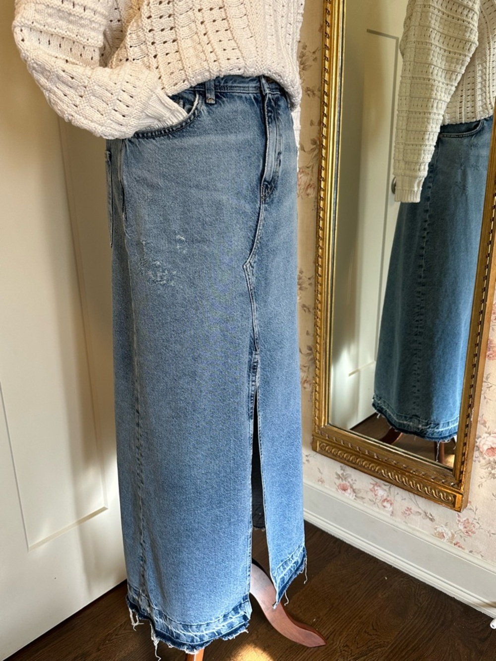 Zara TRF Long Denim Skirt Size S 100% Cotton High Rise Distressed Raw Hem Slit - Picture 4 of 11